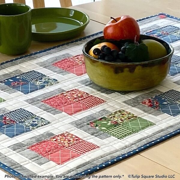 squares-table-topper-tulip-square-patterns