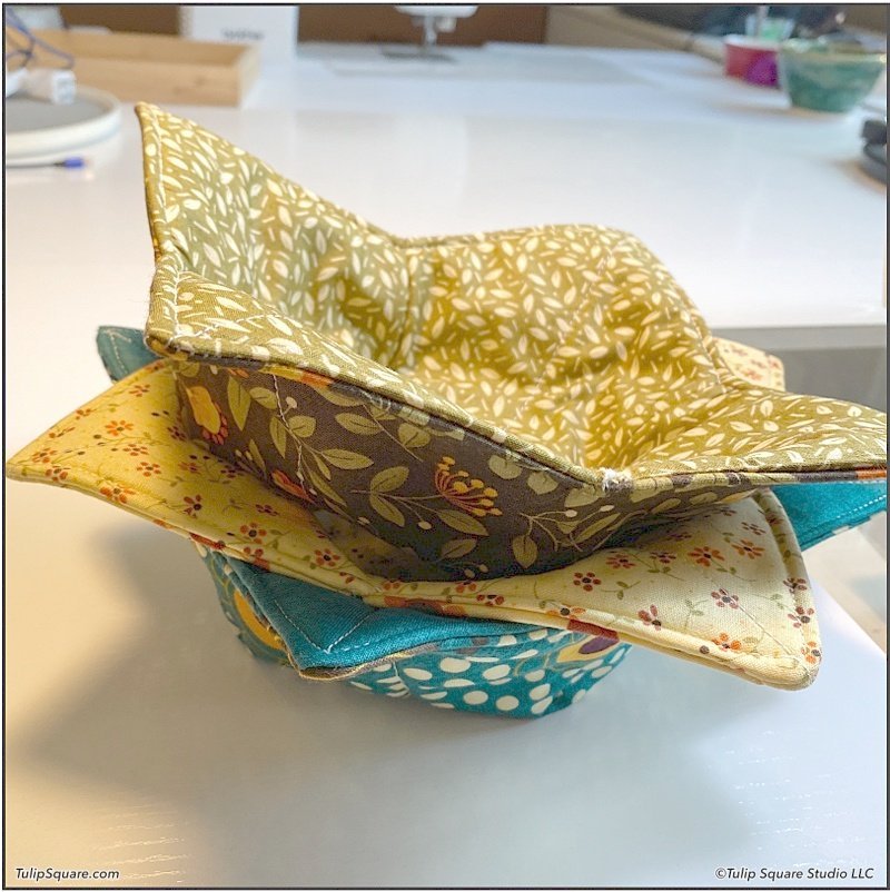 How to make quilted microwave bowl cozy holders, step 11
